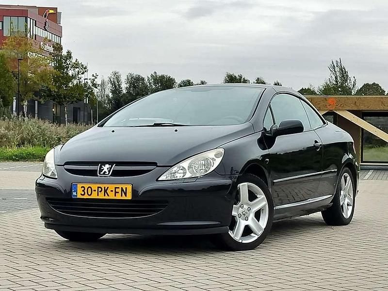 Zwart Gebruikt 2004 Peugeot 307 CC Cabriolet | € 1.250 (Eerlijke prijs) - Afbeelding 1/4