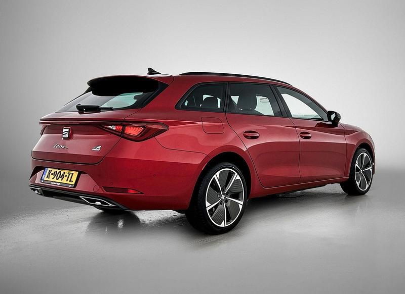 Occasion Seat Leon FR 204 PK (150 kW) 2020 Rood Stationwagen