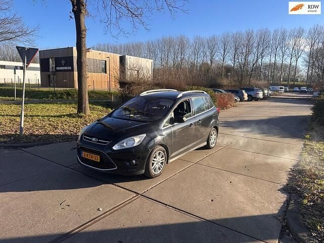 Zwart Gebruikt 2013 Ford Grand C-Max Titanium MPV | € 1.650 - Afbeelding 1/4