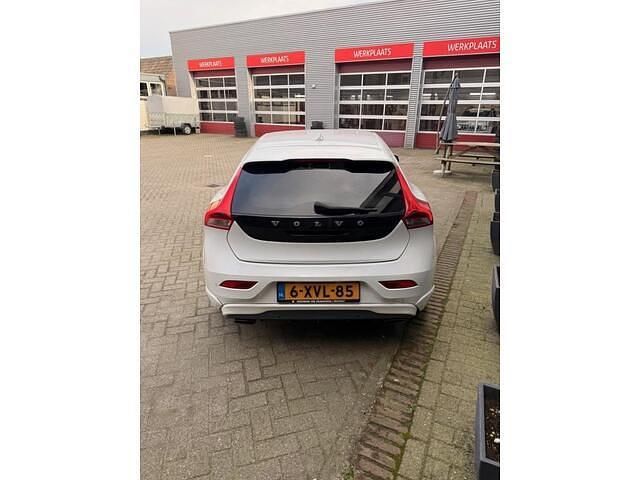 Occasion Volvo V40 Business Edition 190 PK (139 kW) 2014 Wit (metallic) Hatchback