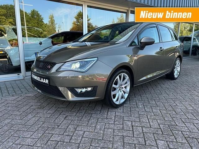 Bruin, andere lak Gebruikt 2015 Seat Ibiza ST FR Stationwagen | € 9.445 (Duur) - Afbeelding 1/4
