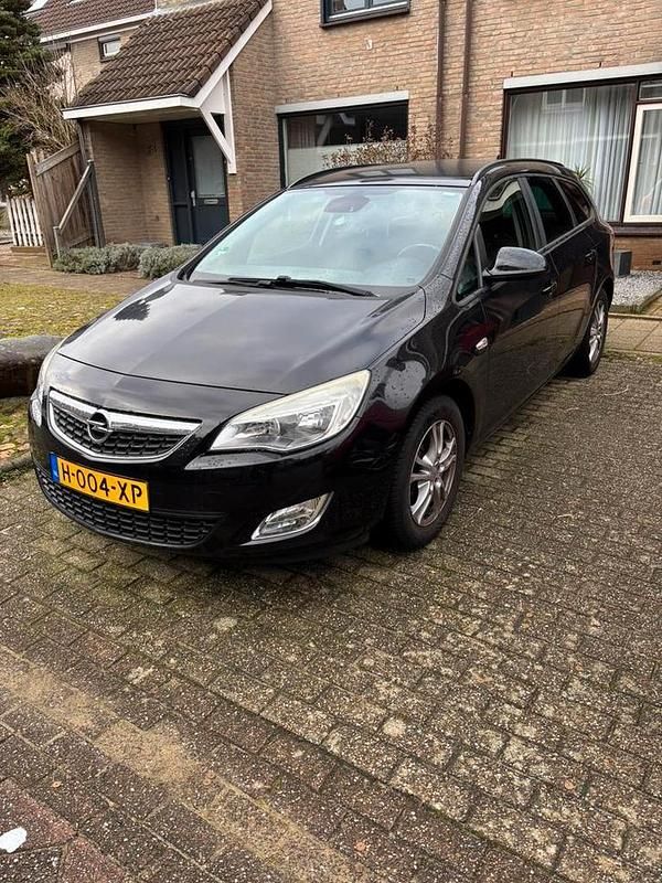Occasion Opel Astra 119 PK (87 kW) 2011