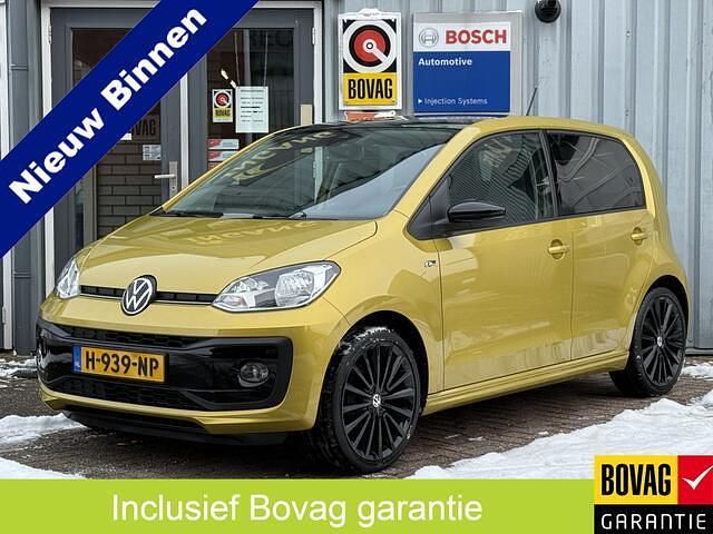 Geel Gebruikt 2020 VW up! R-line Hatchback | € 13.950 (Duur) - Afbeelding 1/4