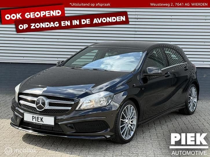 Occasion Mercedes A180 Ambition 122 PK (89 kW) 2012 Zwart Hatchback