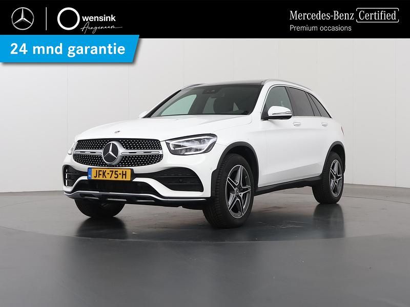 Wit Gebruikt 2022 Mercedes GLC300e AMG line SUV | € 45.850 (Eerlijke prijs) - Afbeelding 1/4