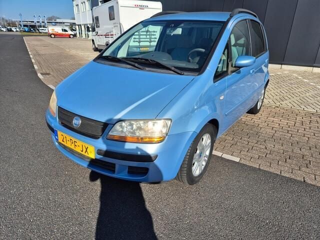 Blauw Gebruikt 2004 Fiat Idea Emotion MPV | € 1.799 (Eerlijke prijs) - Afbeelding 1/4