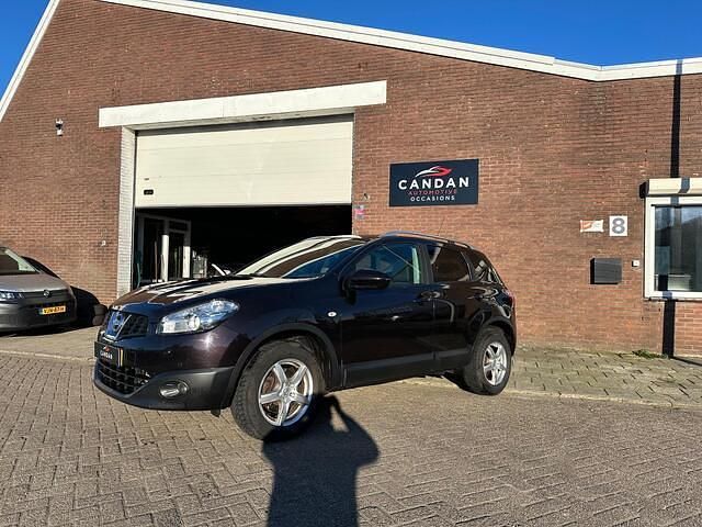 Zwart (metallic) Gebruikt 2011 Nissan Qashqai Acenta SUV | € 4.249 (Super prijs) - Afbeelding 1/4