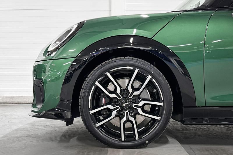 Occasion Mini Cooper 204 PK (150 kW) 2025 British racing green Hatchback
