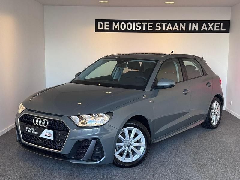 Grijs Occasion 2024 Audi A1 Hatchback | € 24.950 (Super prijs) - Afbeelding 1/3