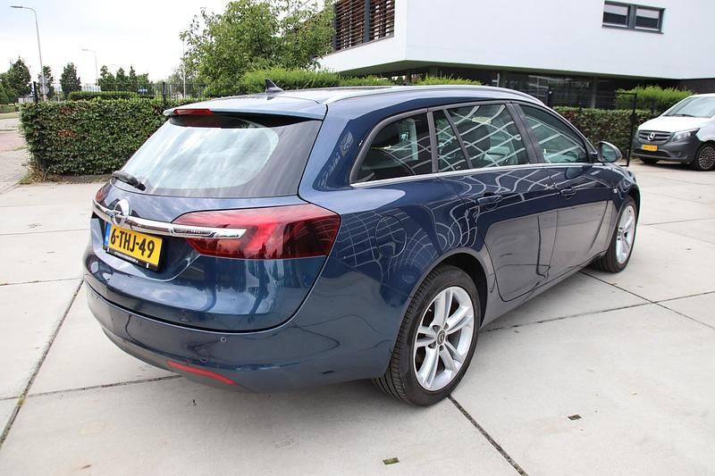 Occasion Opel Insignia Edition 142 PK (104 kW) 2014 Blauw Stationwagen