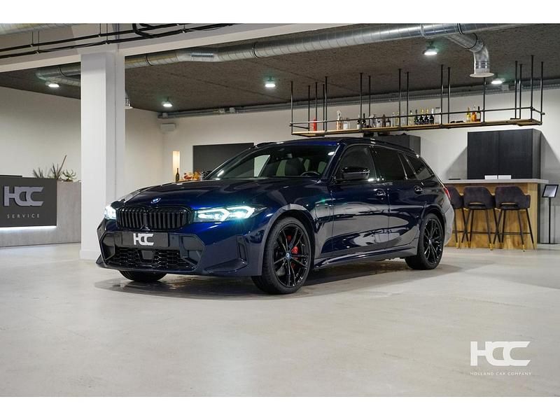 Blauw Occasion 2022 BMW 330 M Sport Stationwagen | € 35.950 (Iets duurder) - Afbeelding 1/4
