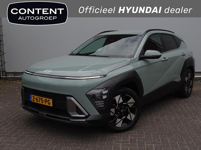 Groen Gebruikt 2024 Hyundai Kona Premium SUV | € 34.940 - Afbeelding 1/4