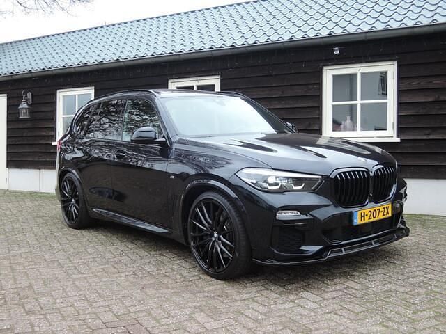 Zwart (metallic) Gebruikt 2018 BMW X5 Executive SUV | € 44.950 - Afbeelding 1/4