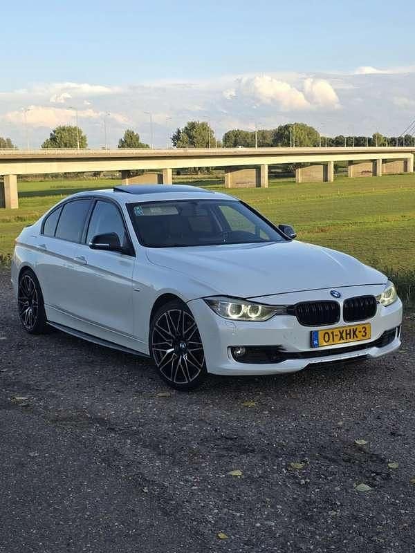 Gebruikt 2012 BMW 328 M Sport Sedan | € 9.650 (Duur) - Afbeelding 1/4