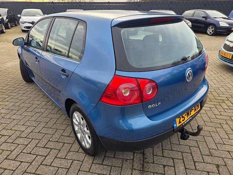Occasion VW Golf IV Trendline 75 PK (55 kW) 2004 Blauw (metallic) Hatchback
