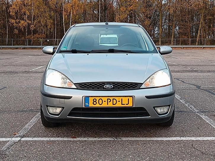 Gebruikt 2004 Ford Focus Trend | € 750 (Goede deal) - Afbeelding 1/4