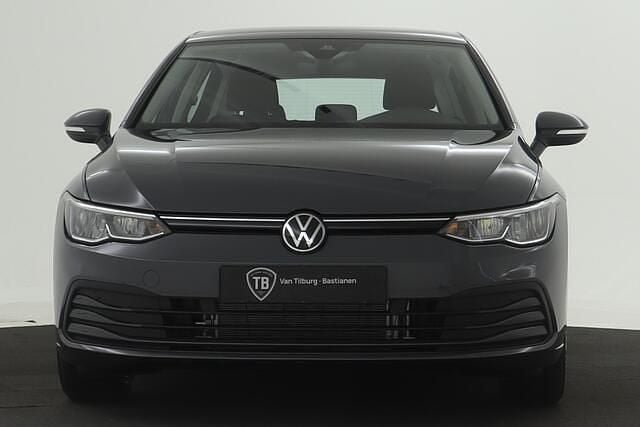 Occasion VW Golf VIII Business 110 PK (80 kW) 2024 Grijs (metallic) Hatchback