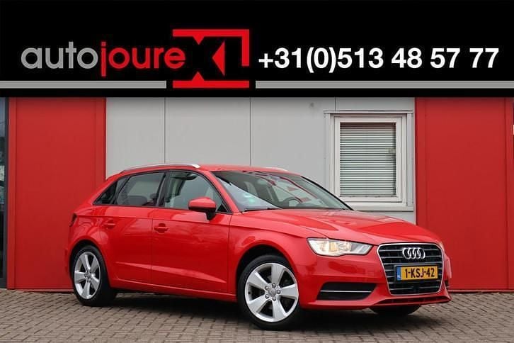 Occasion Audi A3 Attraction 123 PK (90 kW) 2013 Rood Hatchback