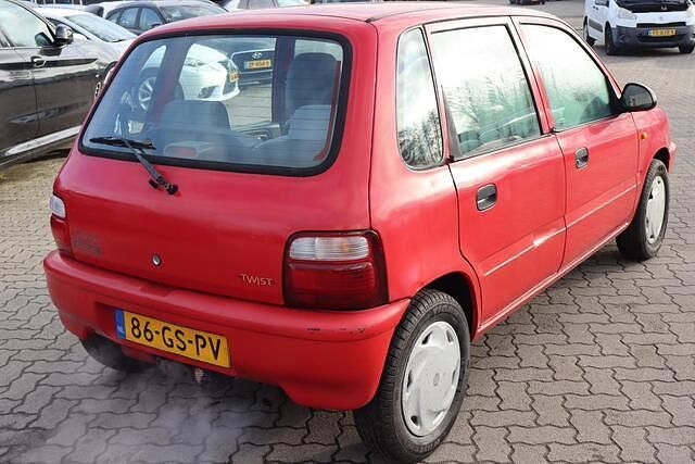 Occasion Suzuki Alto 59 PK (43 kW) 2001 Rood Hatchback