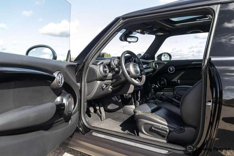 Occasion Mini Cooper S 192 PK (141 kW) 2015 Zwart Hatchback