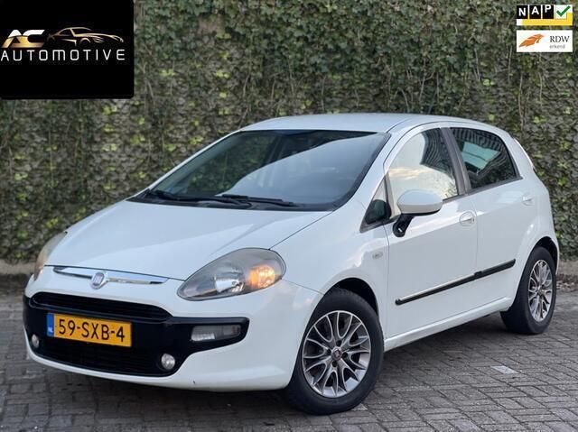 Wit Gebruikt 2011 Fiat Punto Evo Dynamic Hatchback | € 2.450 (Goede deal) - Afbeelding 1/4