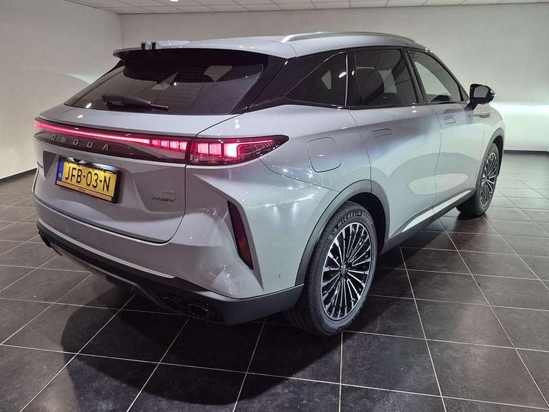 Tech grey Nieuw 2025 Omoda 9 SUV | € 53.799 - Afbeelding 1/3