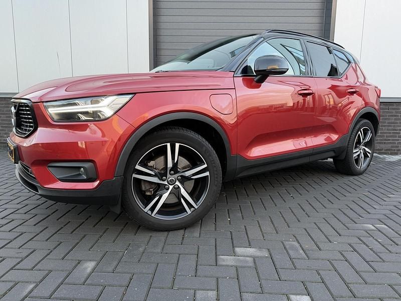 Occasion Volvo XC40 R-Design 129 PK (94 kW) 2021 Rood SUV