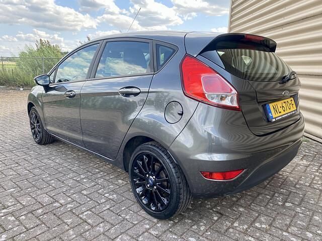 Occasion Ford Fiesta Style 67 PK (49 kW) 2017 Grijs Hatchback