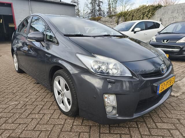 Grijs Occasion 2011 Toyota Prius Business Edition Hatchback | € 7.999 (Eerlijke prijs) - Afbeelding 1/4