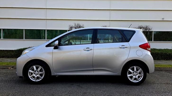 Occasion Subaru Trezia Comfort 99 PK (72 kW) 2011 Grijs Hatchback