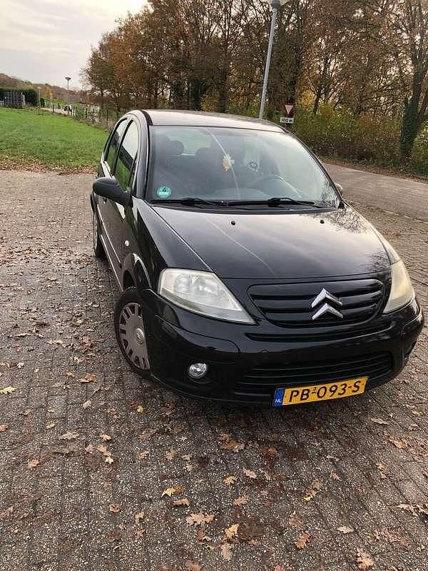 Zwart Gebruikt 2009 Citroën C3 Prestige Hatchback | € 2.250 (Eerlijke prijs) - Afbeelding 1/4