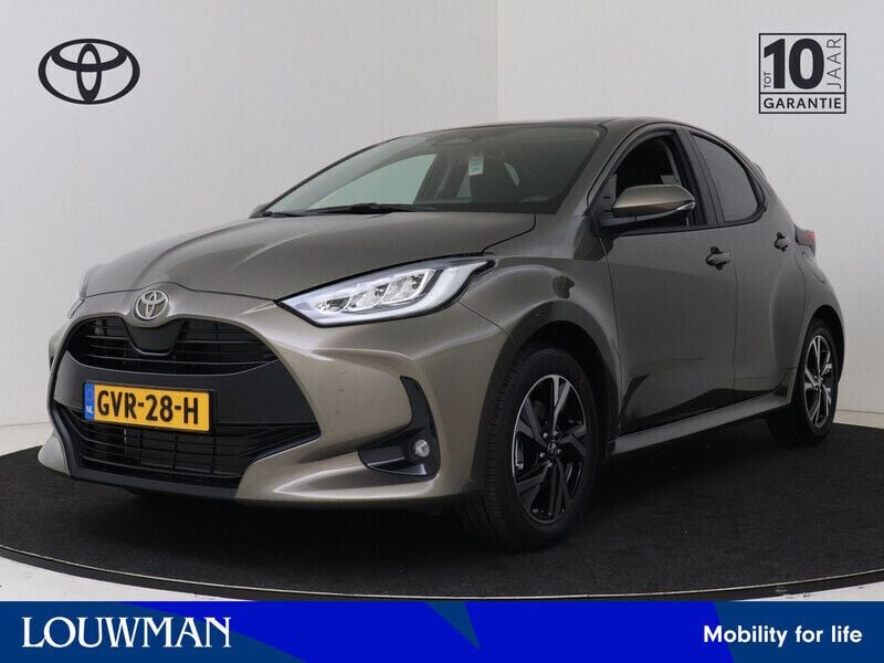 Groen Gebruikt 2025 Toyota Yaris Hybrid Edition Hatchback | € 28.945 (Iets duurder) - Afbeelding 1/3