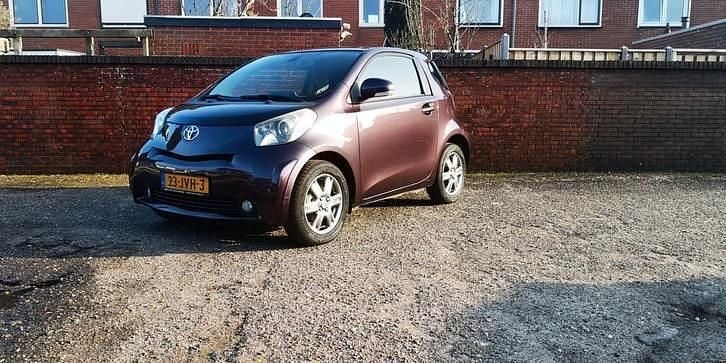 Occasion 2009 Toyota iQ Comfort Hatchback | € 6.750 (Eerlijke prijs) - Afbeelding 1/4