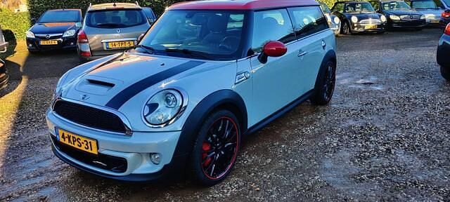 Wit Occasion 2011 Mini John Cooper Works Hatchback | € 12.500 (Goede deal) - Afbeelding 1/4