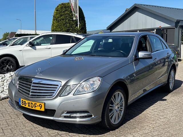 Occasion Mercedes E200 136 PK (100 kW) 2012 Grijs, metallic lak Sedan