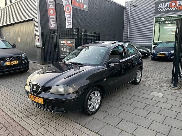 Zwart Gebruikt 2005 Seat Ibiza Hatchback | € 1.999 (Eerlijke prijs) - Afbeelding 1/4