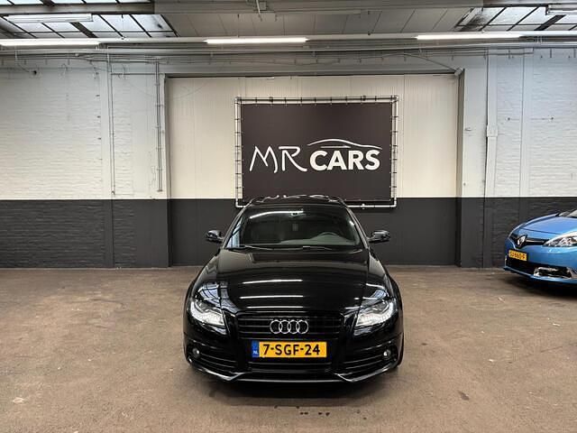 Zwart Occasion 2010 Audi A4 S-Line Stationwagen | € 5.950 (Iets duurder) - Afbeelding 1/4