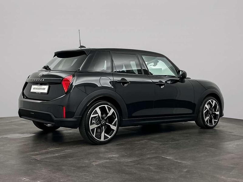 Occasion Mini Cooper Classic 156 PK (114 kW) 2024 Zwart Hatchback