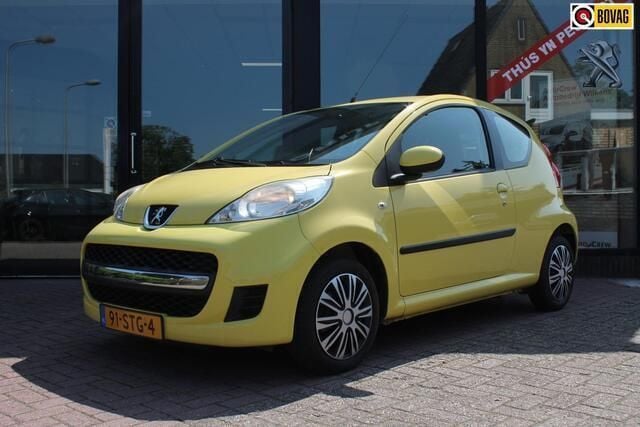 Geel Gebruikt 2010 Peugeot 107 Hatchback | € 2.950 (Eerlijke prijs) - Afbeelding 1/4