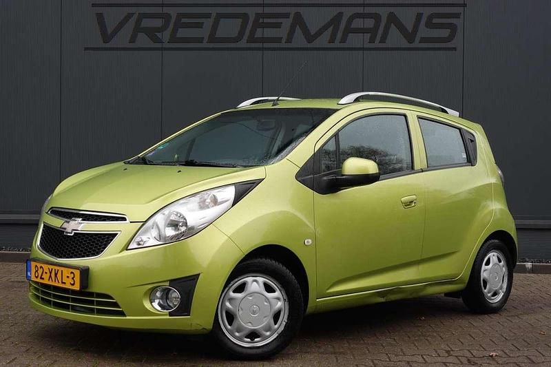 Groen Gebruikt 2012 Chevrolet Spark LT Hatchback | € 1.650 (Eerlijke prijs) - Afbeelding 1/4