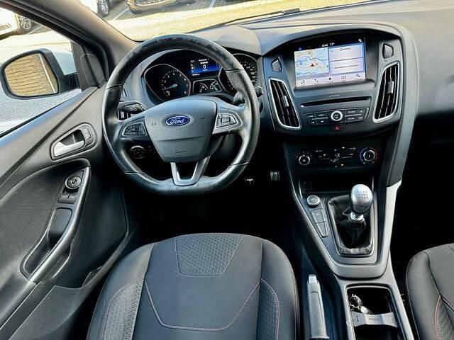 Occasion Ford Focus Titanium 125 PK (91 kW) 2017 Wit Hatchback