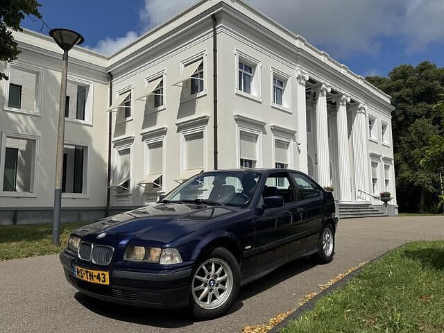 Blauw Gebruikt 1997 BMW 316 Compact Hatchback | € 2.500 - Afbeelding 1/4