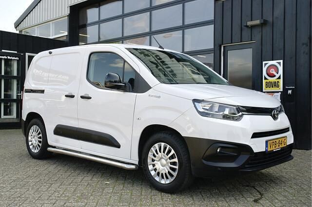 Wit Gebruikt 2022 Toyota Proace City City Van | € 12.999 - Afbeelding 1/4