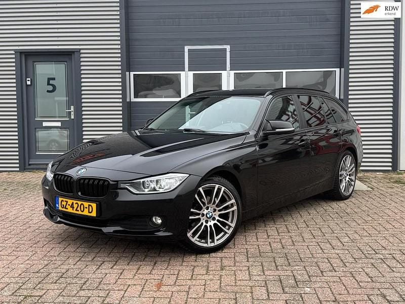 Zwart Occasion 2014 BMW 316 Stationwagen | € 7.950 (Goede deal) - Afbeelding 1/4