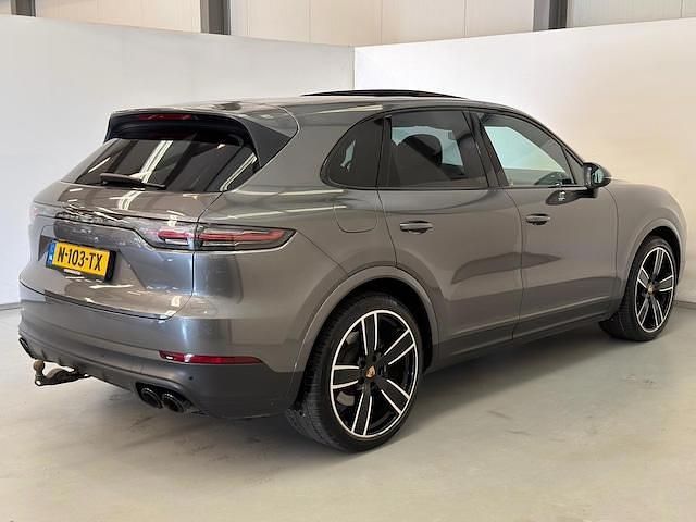 Occasion Porsche Cayenne Sport 476 PK (350 kW) 2020 Grijs SUV