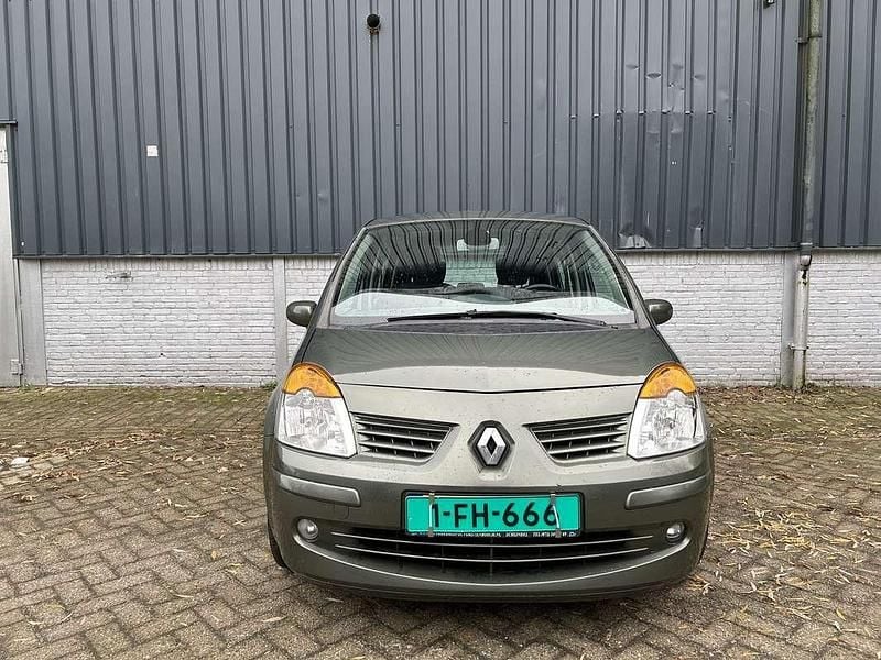 Occasion Renault Modus Luxe 111 PK (81 kW) 2005 Groen MPV