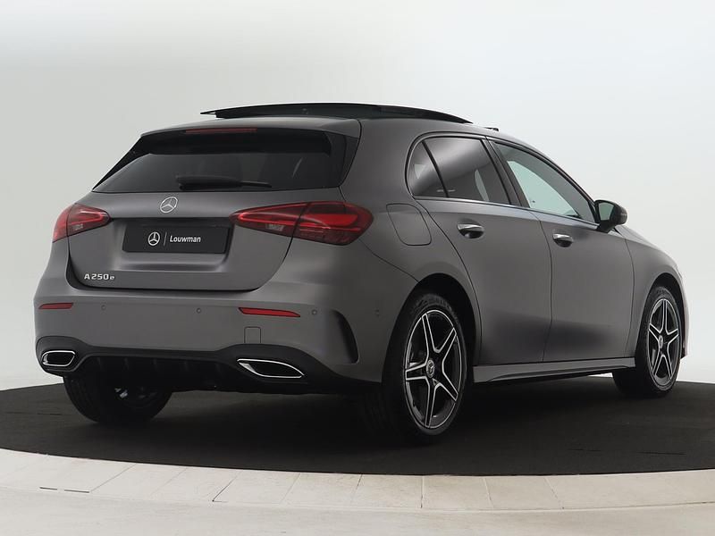 Occasion Mercedes A250 Edition 218 PK (160 kW) 2025 Grijs Hatchback