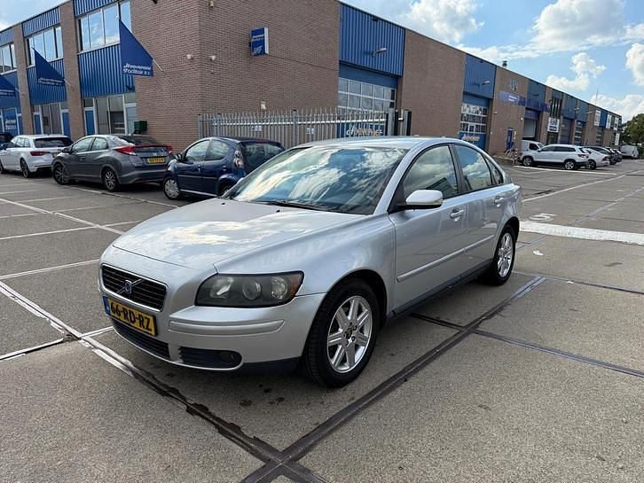 Gebruikt 2005 Volvo S40 Sedan | € 1.499 (Goede deal) - Afbeelding 1/4
