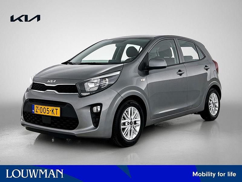 Astro grey (grijs metallic) Occasion 2024 Kia Picanto Play Hatchback | € 16.344 (Eerlijke prijs) - Afbeelding 1/4