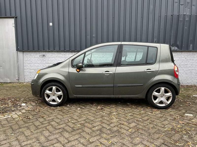 Occasion Renault Modus Luxe 111 PK (81 kW) 2005 Groen MPV